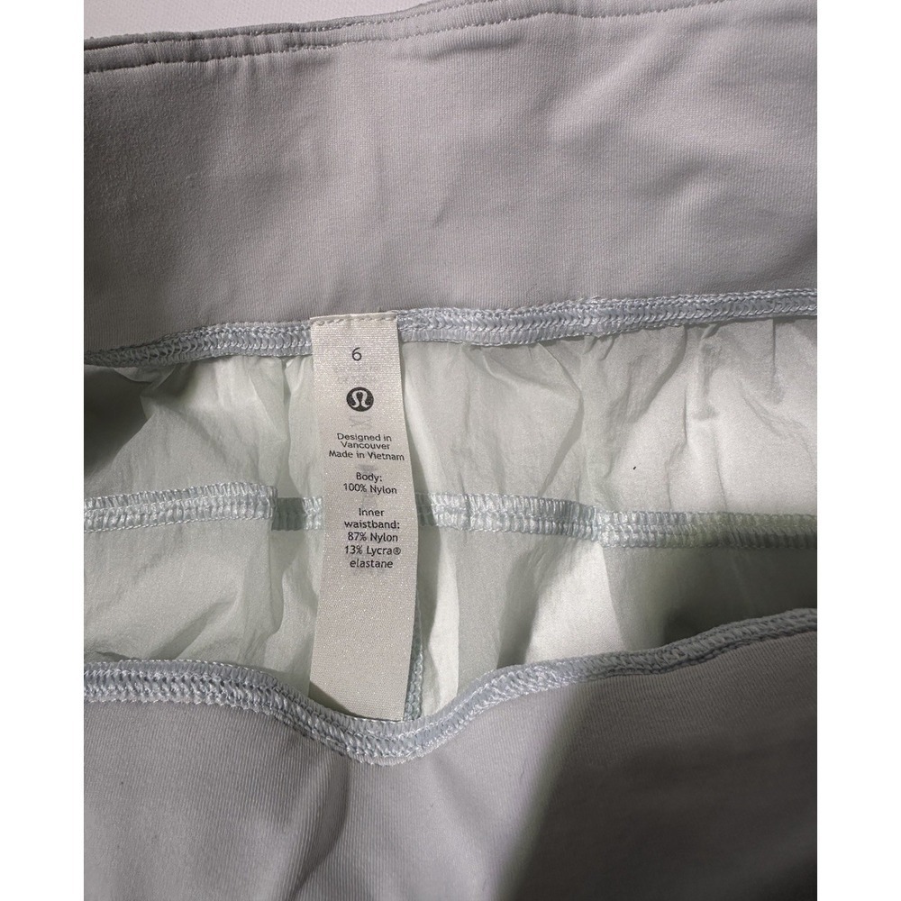 Lululemon Step Out High Rise Short 3" Inseam Packable Ocean Air Size: 6 - Picture 11 of 13